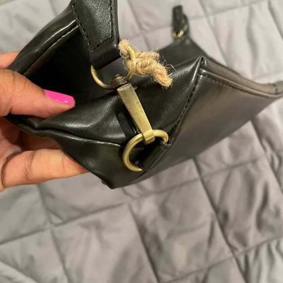 NWT Toiletry case - Picture 5 of 11